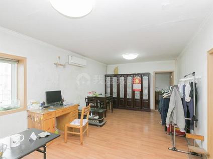 北京安外大街80号院3室1厅82.61平低楼层/共6层