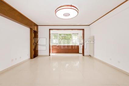 北京新纪元家园3室2厅166.71平低楼层/共10层