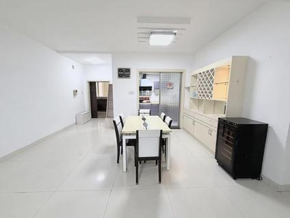 海口世贸雅苑3室2厅152.05平中楼层/共29层