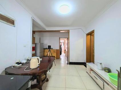 南京潭桥公寓(北园)2室1厅79.17平低楼层/共7层