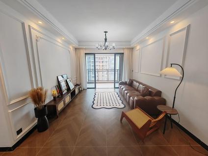 北京明泰城3室2厅94平高楼层/共33层