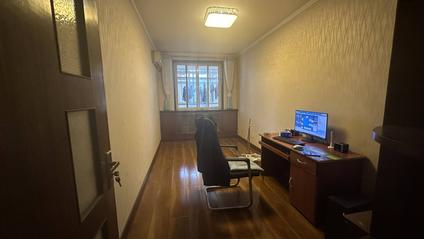 北京丽都花园3室2厅127平中楼层/共8层