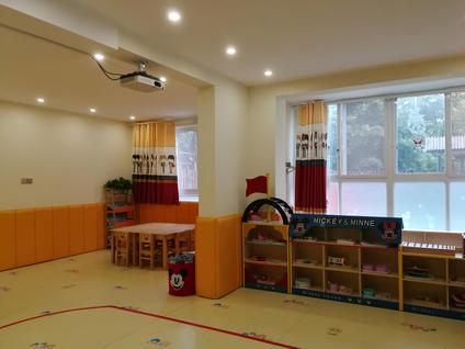 北京新港名兴花园3室2厅117平低楼层/共11层