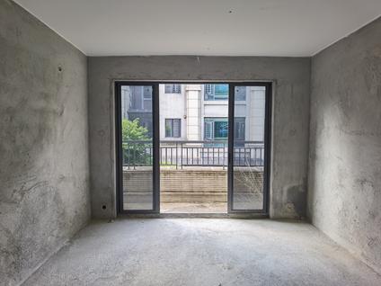 江门珑山居5室3厅321.5平低楼层/共3层