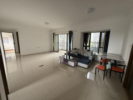 北京方圆云山诗意(新会)4室2厅120平低楼层/共32层