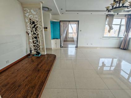 北京水城华府3室2厅156平高楼层/共18层