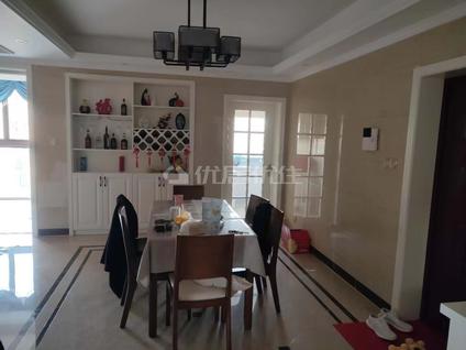 北京紫金南苑4室2厅135平高楼层/共18层