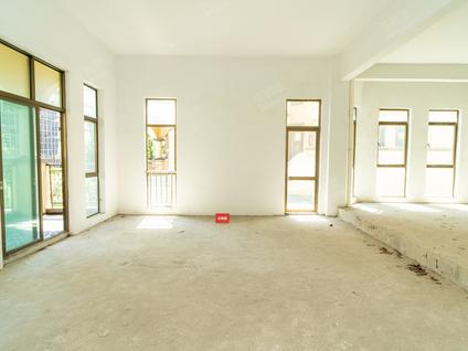 江门上城铂雍汇4室3厅312平低楼层/共4层