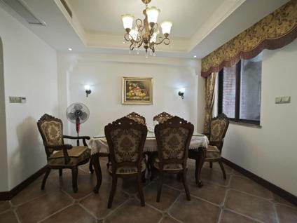 淮安维科格兰花园6室2厅276.34平低楼层/共4层