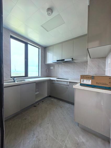 北京海丰碧桂园悦山府4室2厅125平高楼层/共27层