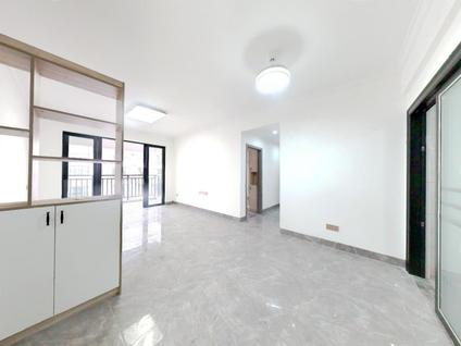 湛江荣业·德信花园3室2厅94.23平高楼层/共19层