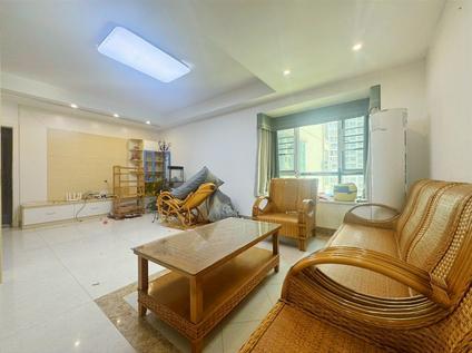 北京东盛名苑4室2厅144平中楼层/共18层