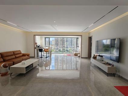 北京融城昆明湖(湖珀)4室2厅182平低楼层/共32层