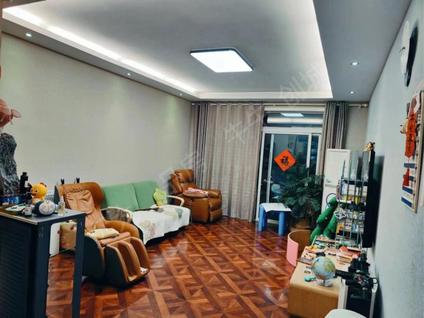 北京鸿儒世家4室2厅130.16平中楼层/共6层