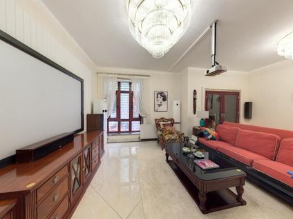 北京麓谷锦园8室2厅228.34平低楼层/共3层