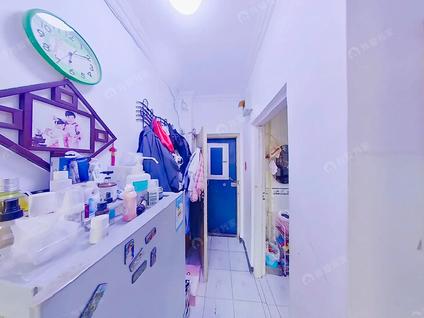 北京学院南路乙10号院2室1厅41.7平中楼层/共5层