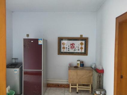 唐山新铁小区3室2厅97平高楼层/共6层