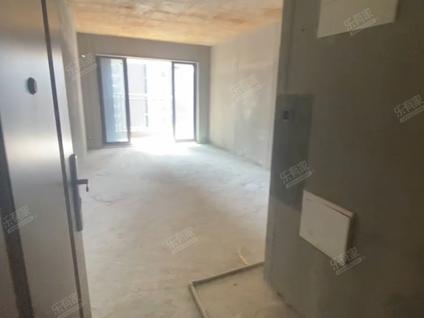 江门保利西海岸3室2厅95平低楼层/共33层