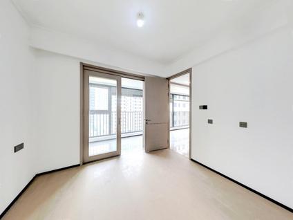 徐州万科翠湾中城4室2厅141.24平中楼层/共17层