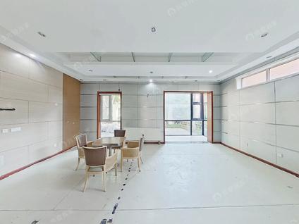 北京金地格林小镇4室2厅276.06平低楼层/共2层