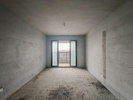 北京国投鹿上公馆3室2厅120平高楼层/共27层