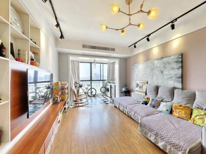 北京金珠港湾2室1厅82.64平高楼层/共18层