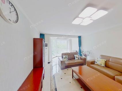 北京DBC加州小镇(B区)3室2厅139平中楼层/共8层