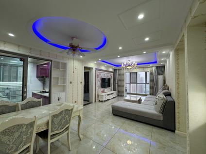 北京诚城常青藤3室2厅130平高楼层/共32层