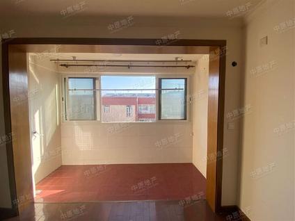 北京安亭中央公园1室2厅60.17平中楼层/共6层