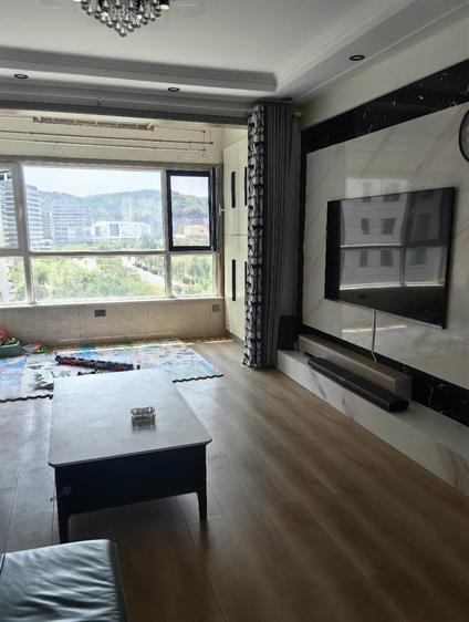 承德欢乐江山(三期)3室2厅109平高楼层/共10层