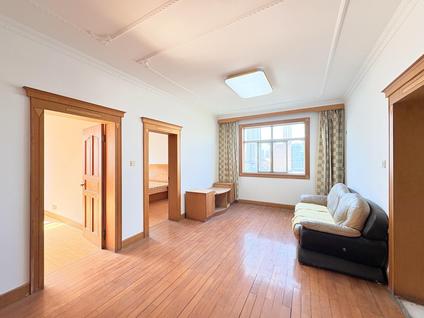 无锡碧园4室2厅117平高楼层/共7层