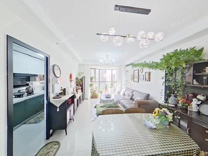 北京海悦公馆2室1厅85.94平低楼层/共18层