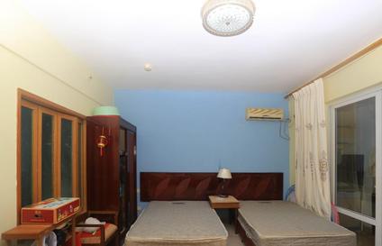 三亚美丽春天1室1厅54.24平低楼层/共7层