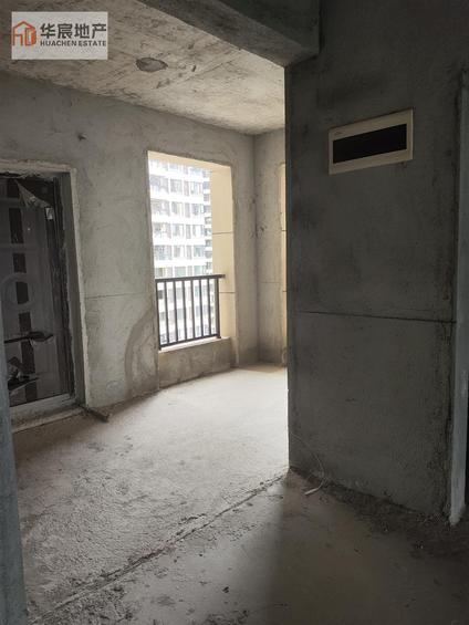 河源天和城4室2厅182.9平中楼层/共32层