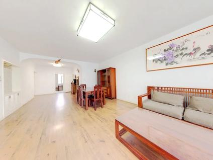 青岛碧佛林山庄3室2厅152.71平中楼层/共6层