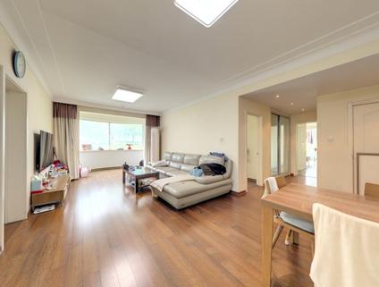 北京山水名园(二期)3室2厅130.52平低楼层/共15层