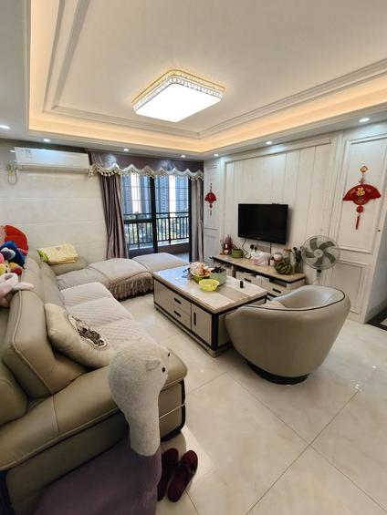 北京深业塞纳湾4室2厅131平低楼层/共33层