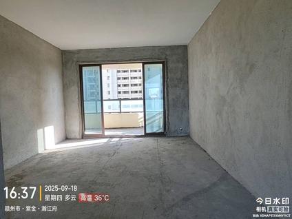 北京紫金瀚江府3室2厅140平低楼层/共26层