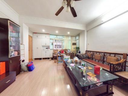 广州田美小区3室2厅95.42平低楼层/共9层