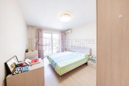 北京朗琴园3室2厅151.88平低楼层/共29层