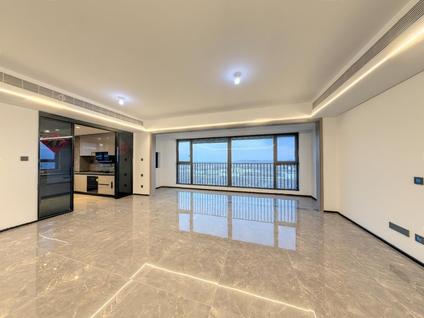 徐州万科翠湾中城4室2厅150平高楼层/共17层