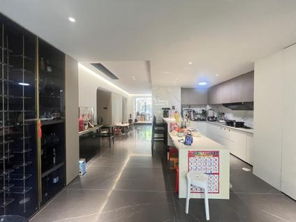 海口慧远美林谷6室3厅370平低楼层/共7层