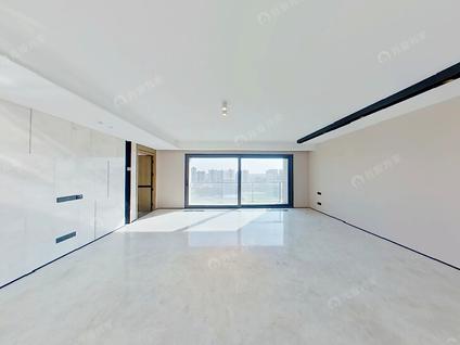 北京北京金茂府3室2厅208.26平中楼层/共24层