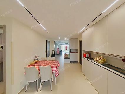 北京加州水郡(东区)3室2厅124.9平高楼层/共9层