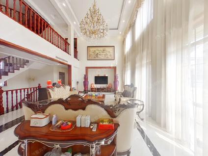 北京温哥华森林5室3厅397.43平低楼层/共1层