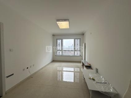 北京君贵东方瑞景1室1厅66平低楼层/共32层