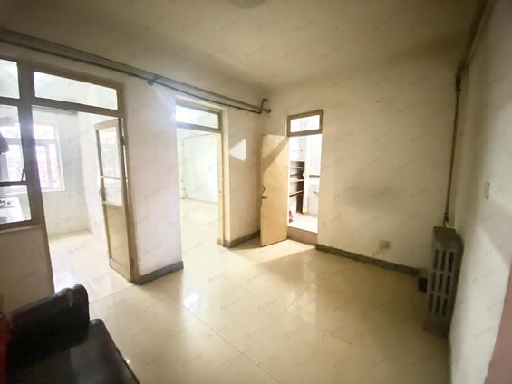 北京团结东里(河东)3室1厅92.27平高楼层/共7层