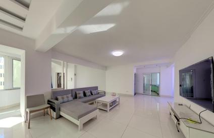 三亚美和家园3室2厅165平中楼层/共14层