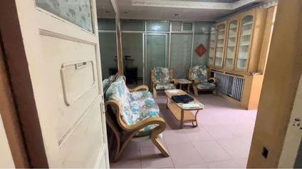 包头钢铁大街24号街坊2室1厅74平高楼层/共4层