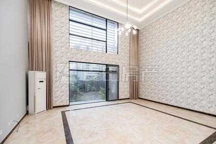 北京领秀新硅谷(AB区)5室2厅294.7平低楼层/共1层